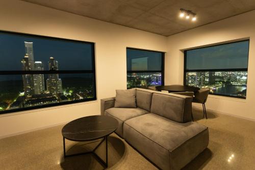 Top Rentals Huergo 475 in Buenos Aires