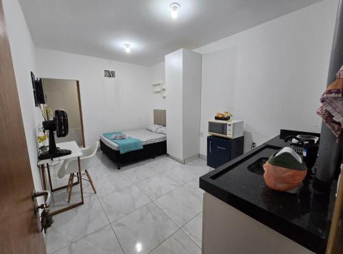 Flat completo a 5 minutos apé de mercado, farmácia in Aparecida de Goiânia