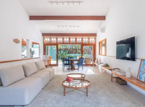 Casa Varanda Guaecá Pet Friendly, Heated Pool in São Sebastião
