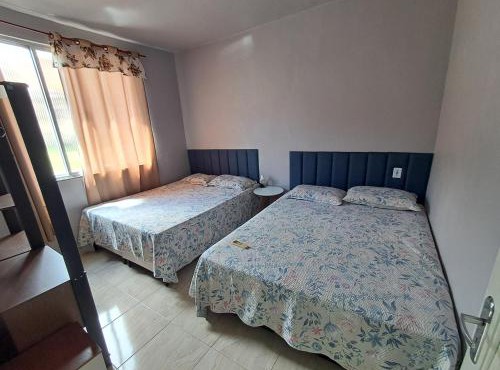 Casa com 2 Camas Queen e 1 King em Quartos Climatizados