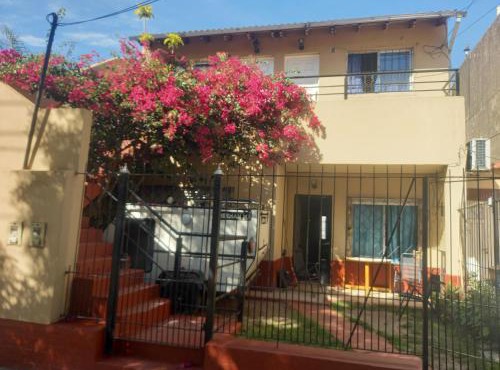 Alojamiento temporario 2 in Lanús